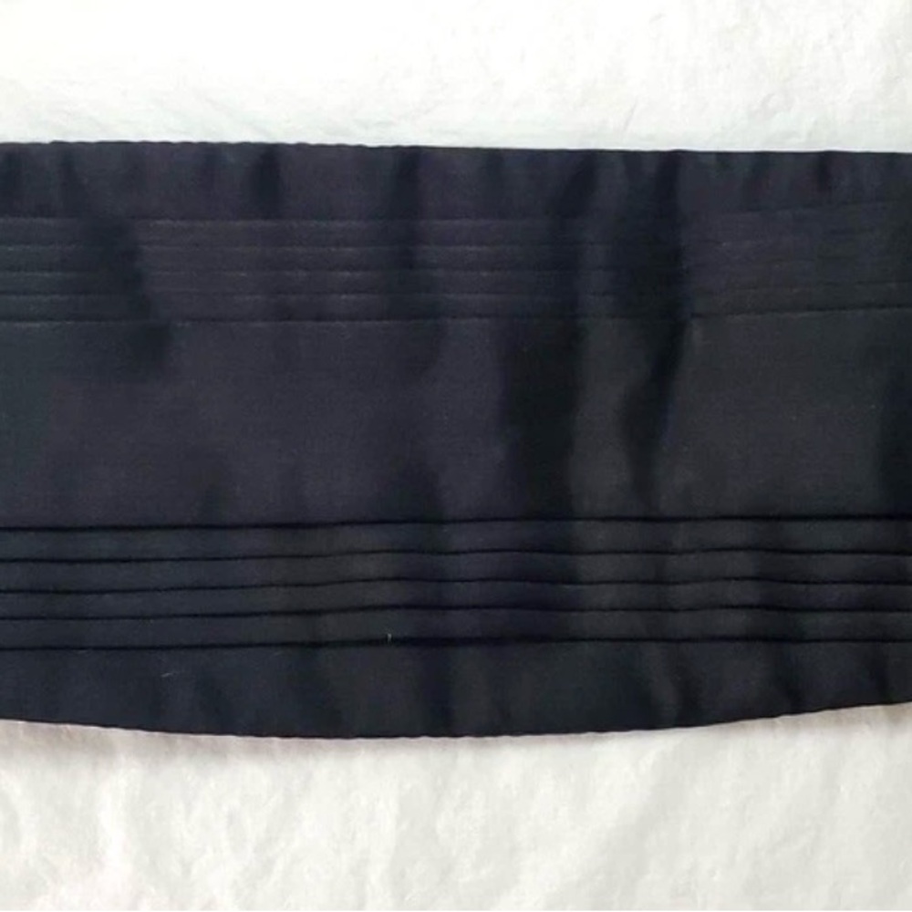 Classic Black Men's Belt